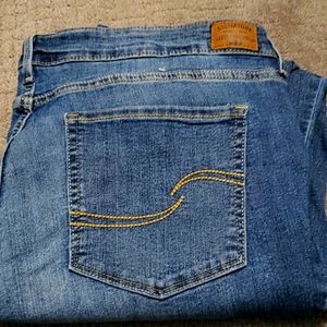 Women's Levi Signature Mid rise Straight jeans